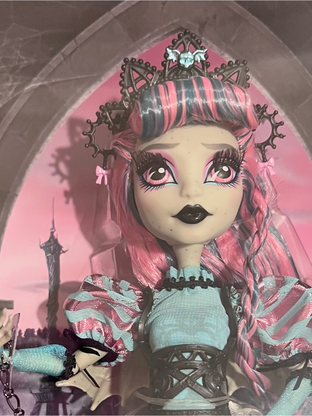 NIB Mattel Creations Monster High Fang Vote 2022 Rochelle Goyle